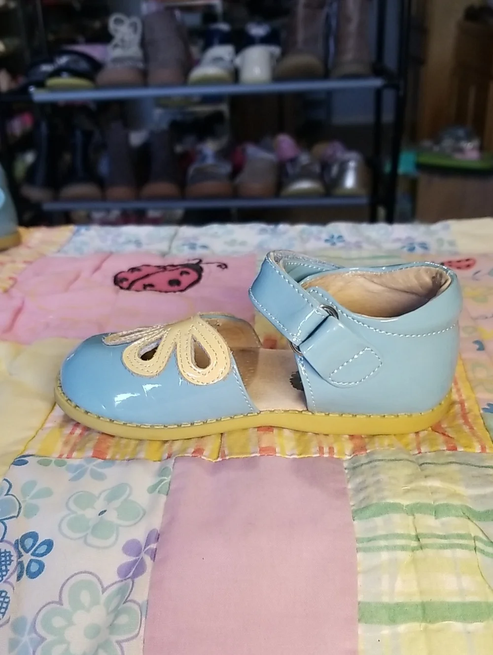 Livie & Luca Light Blue Mary Jane W/light Yellow Cutouts Size 7 Petals